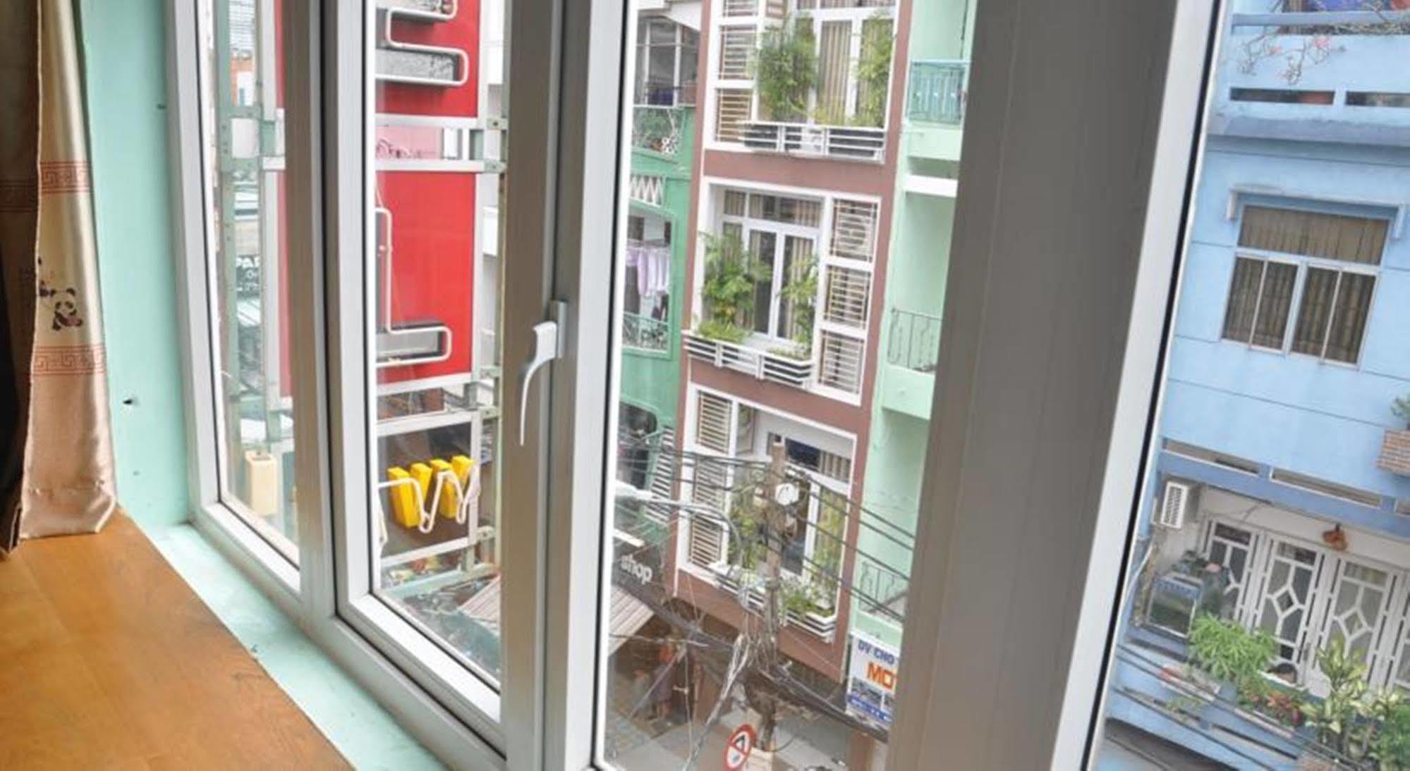 Ha Vy Hotel Ho Chi Minh City Exterior photo