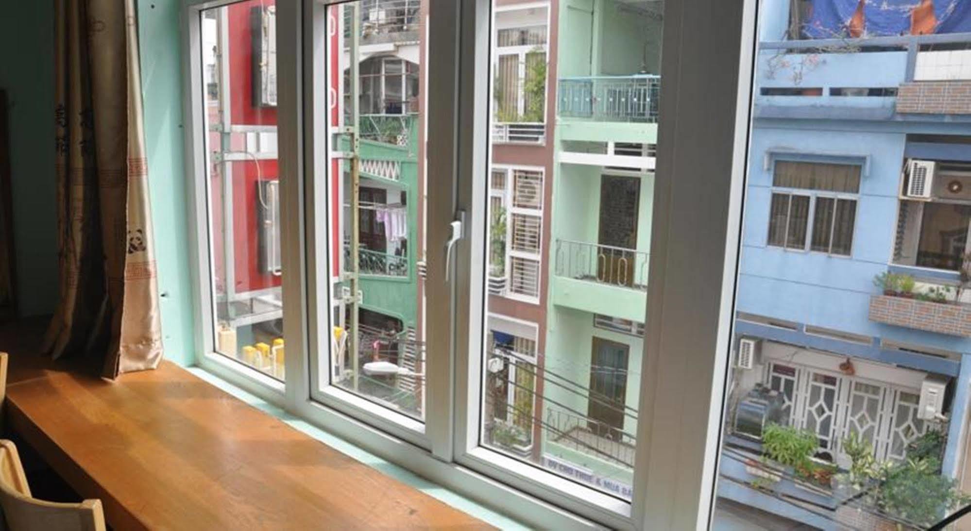 Ha Vy Hotel Ho Chi Minh City Exterior photo