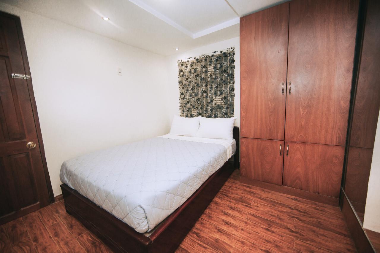 Ha Vy Hotel Ho Chi Minh City Exterior photo