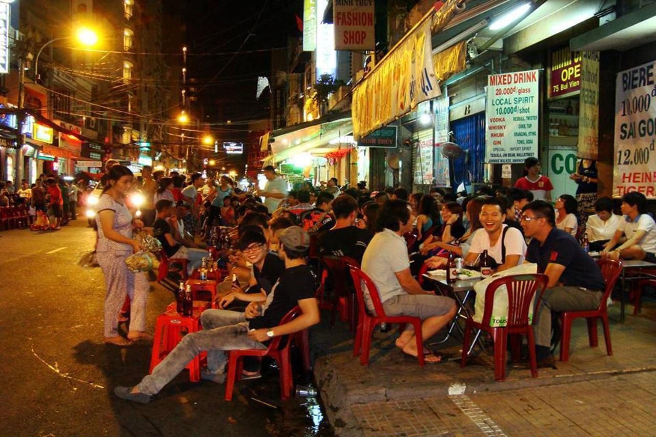 Ha Vy Hotel Ho Chi Minh City Exterior photo